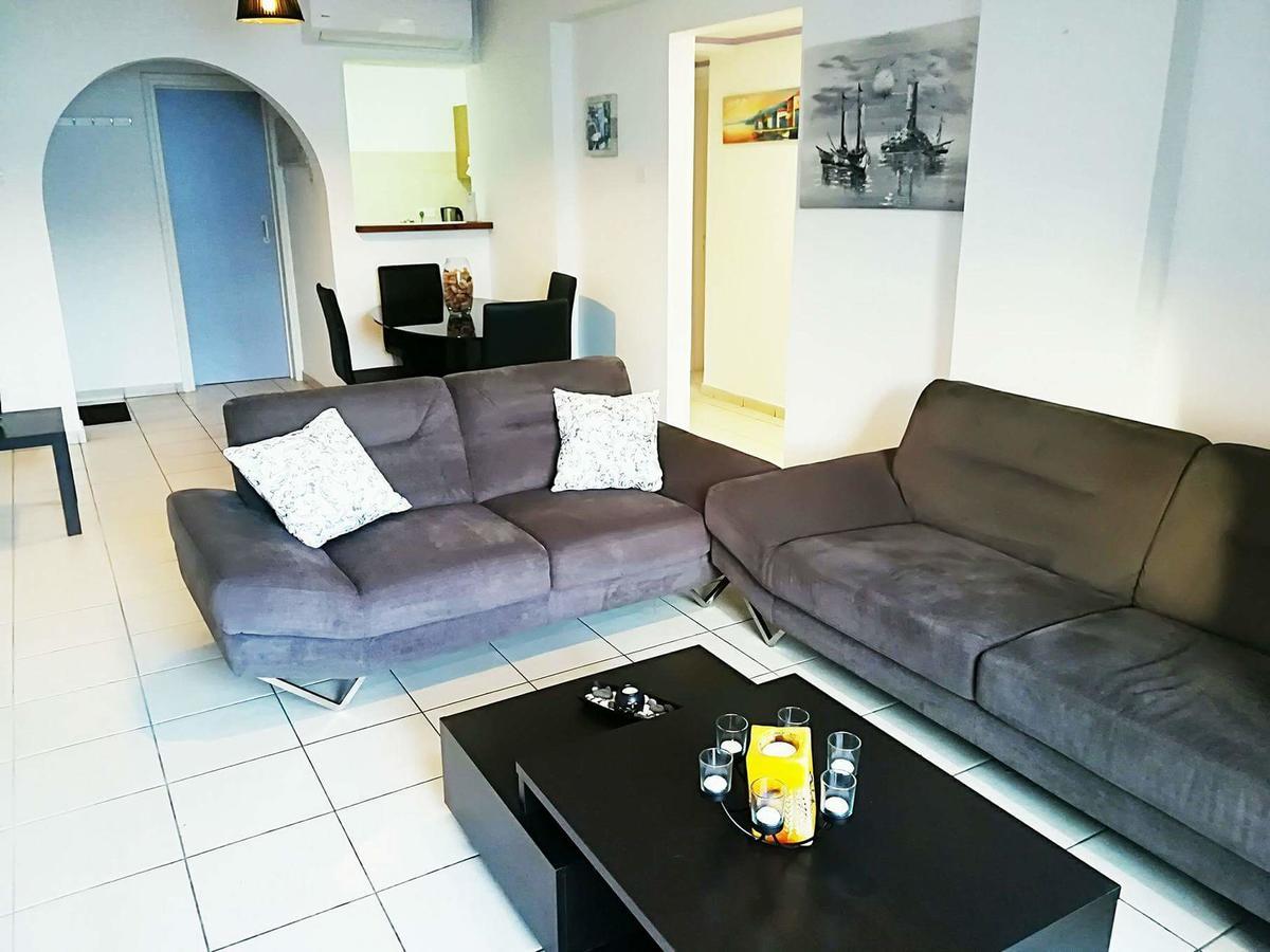 Mike'S Basilica Apartment Пафос Екстериор снимка