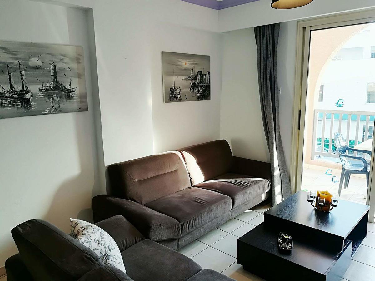 Mike'S Basilica Apartment Пафос Екстериор снимка