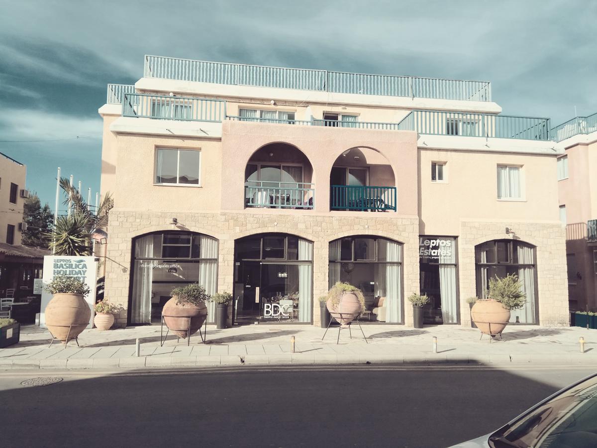 Mike'S Basilica Apartment Пафос Екстериор снимка