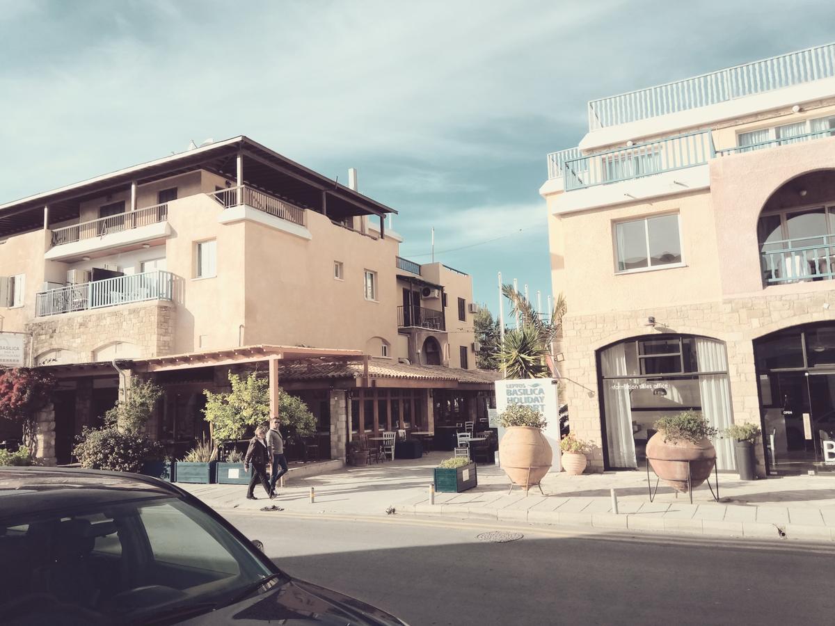 Mike'S Basilica Apartment Пафос Екстериор снимка